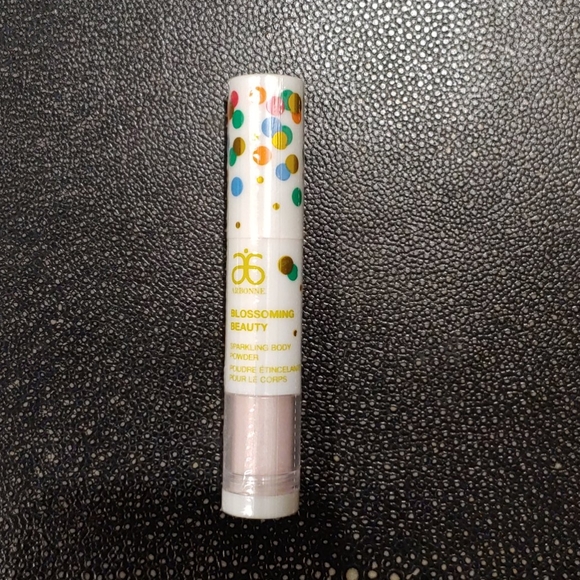 NWOT ARBONNE BLOSSOMING BEAUTY MAKEUP - Picture 3 of 3